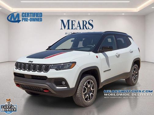 Bright White Clearcoat 2025 Jeep Compass Trailhawk