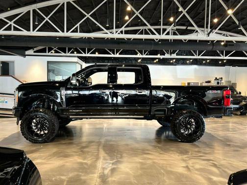 2023 Ford F-350 Platinum