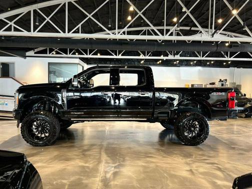 2023 Ford F-350 Platinum