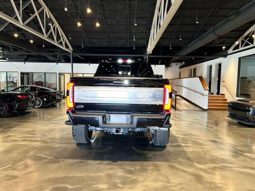 2023 Ford F-350 Platinum