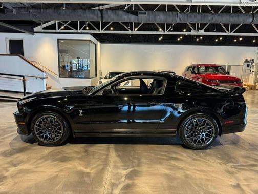 2013 Ford Shelby GT500 Base