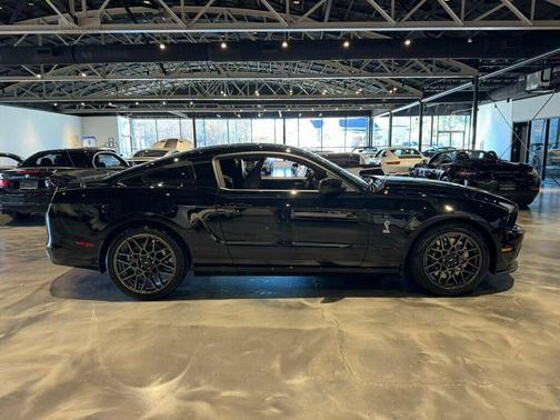 2013 Ford Shelby GT500 Base