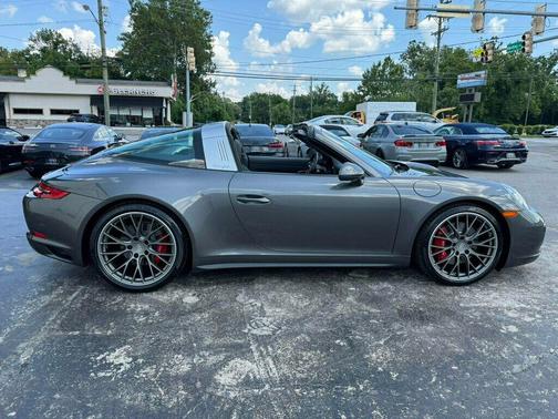 2018 Porsche 911 Targa 4S