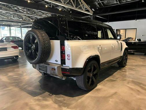 2021 Land Rover Defender 110 X-Dynamic HSE