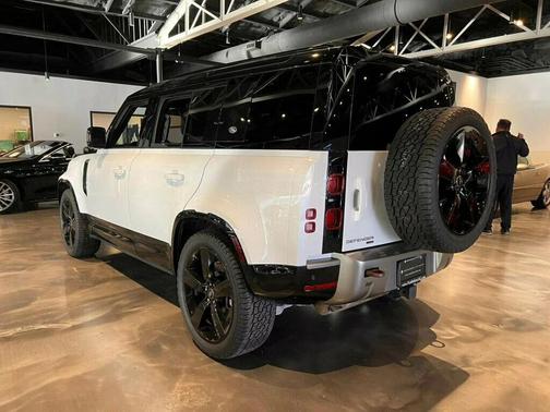 2021 Land Rover Defender 110 X-Dynamic HSE