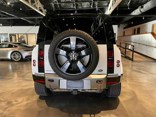 2021 Land Rover Defender 110 X-Dynamic HSE