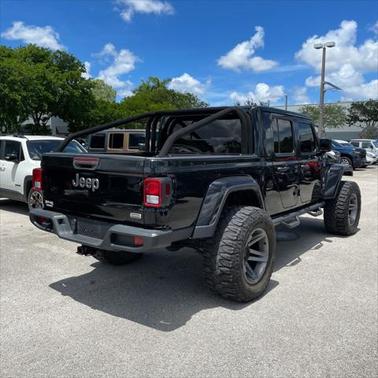 2022 Jeep Gladiator Overland