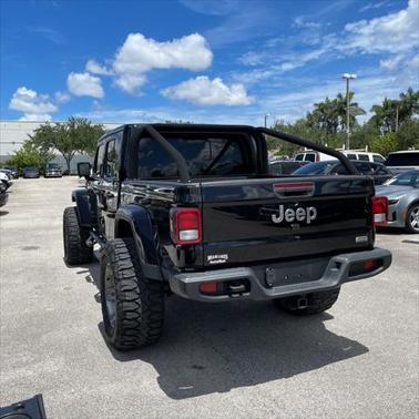 2022 Jeep Gladiator Overland