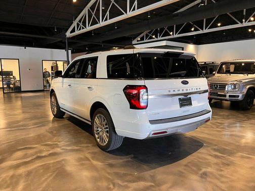 2024 Ford Expedition Platinum