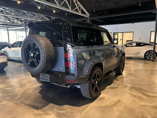 2021 Land Rover Defender 90 S