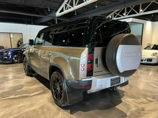 2022 Land Rover Defender 110 S