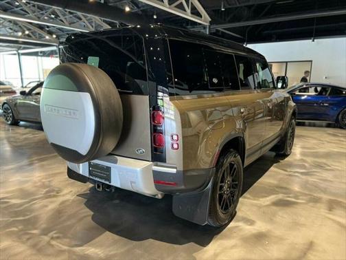 2022 Land Rover Defender 110 S