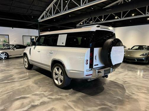 2023 Land Rover Defender 130 First Edition