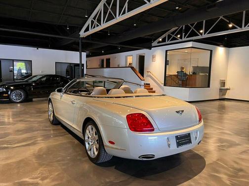 Standard Paint 2008 Bentley Continental GT Base