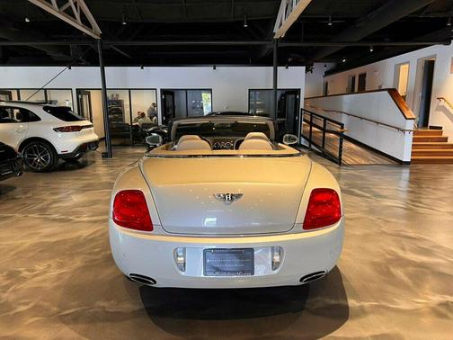 Standard Paint 2008 Bentley Continental GT Base