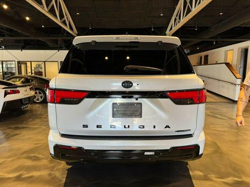 2025 Toyota Sequoia Platinum
