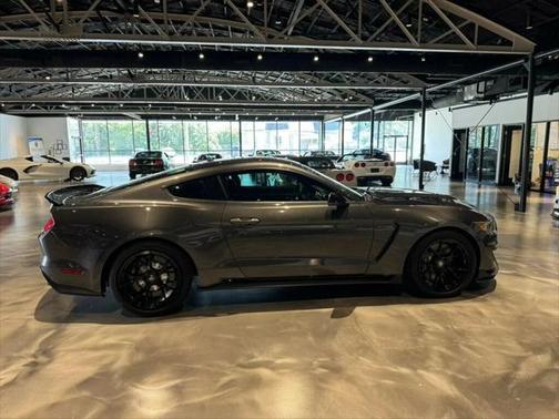 2018 Ford Shelby GT350 Base