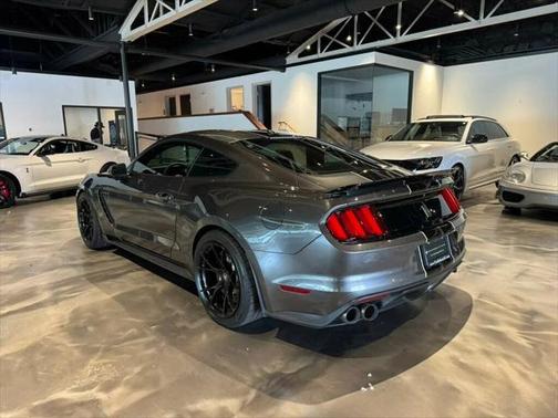 2018 Ford Shelby GT350 Base