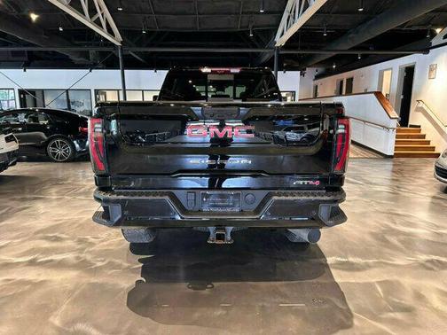 Onyx Black 2024 GMC Sierra 2500 AT4