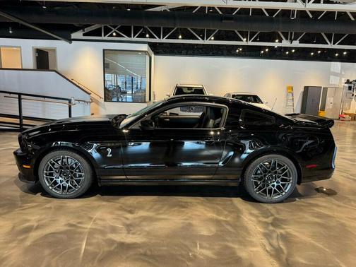 2013 Ford Shelby GT500 Base