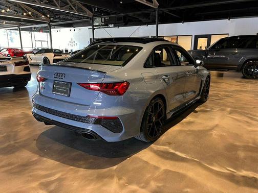 2024 Audi RS 3 TFSI quattro S tronic