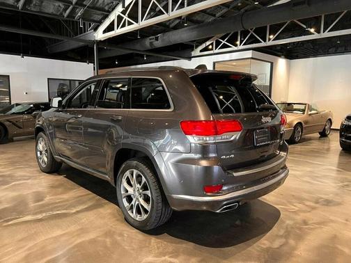 2021 Jeep Grand Cherokee Summit