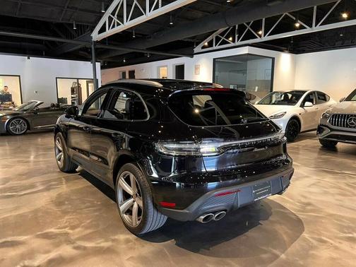 2024 Porsche Macan T