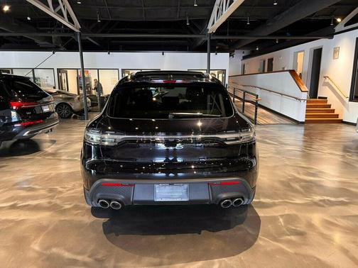 2024 Porsche Macan T