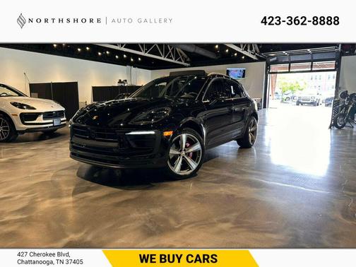 Jet Black Metallic 2024 Porsche Macan T