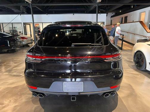 Jet Black Metallic 2024 Porsche Macan T