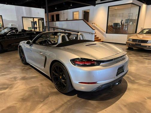2017 Porsche 718 Boxster S