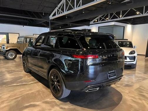 Santorini Black Metallic 2023 Land Rover Range Rover Sport SE