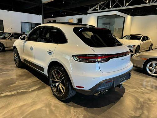 2022 Porsche Macan S