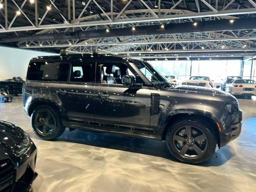 2023 Land Rover Defender 110 X-Dynamic SE