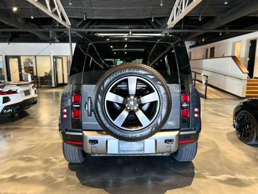 2023 Land Rover Defender 110 X-Dynamic SE