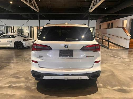2023 BMW X5 M50i