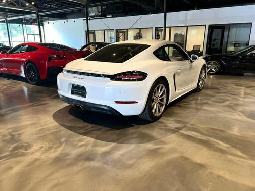 2018 Porsche 718 Cayman T