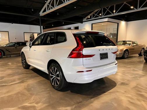 2023 Volvo XC60 B5 Core