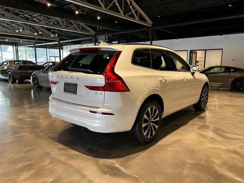 2023 Volvo XC60 B5 Core