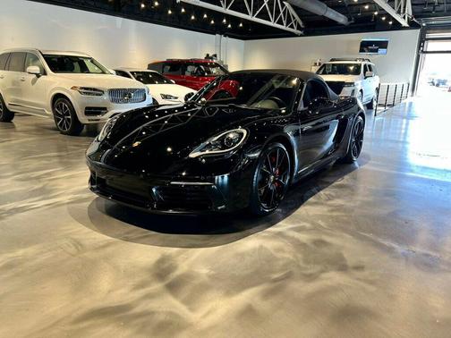 2024 Porsche 718 Boxster S