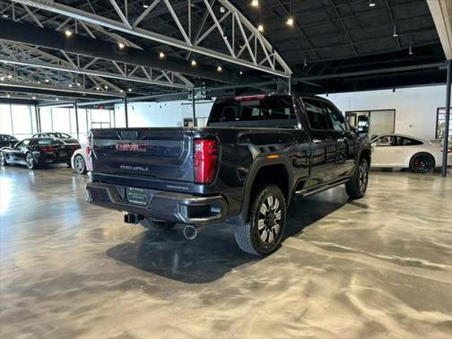 2024 GMC Sierra 3500 Denali