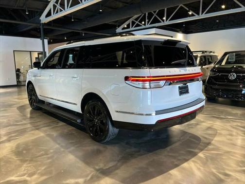 2023 Lincoln Navigator Reserve