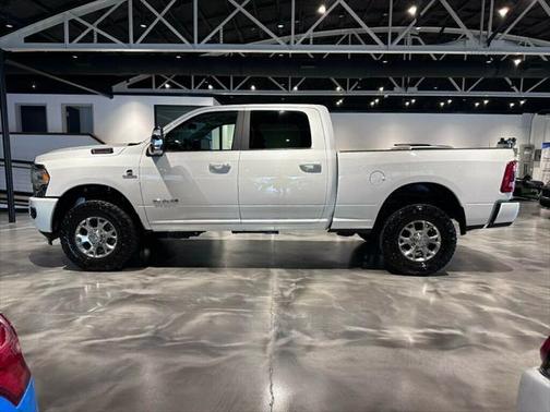 2023 RAM 2500 Laramie Crew Cab 4x4 6'4' Box