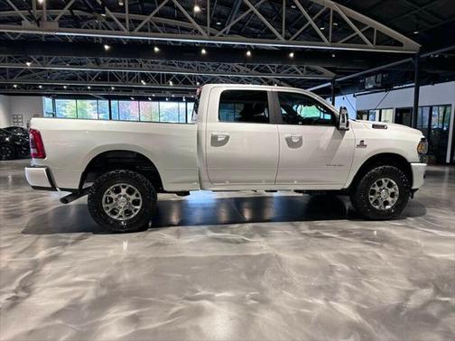 2023 RAM 2500 Laramie Crew Cab 4x4 6'4' Box