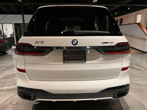 2024 BMW X7 xDrive40i
