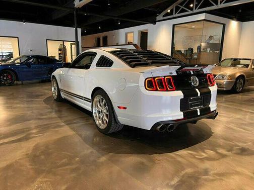 2014 Ford Shelby GT500 Base
