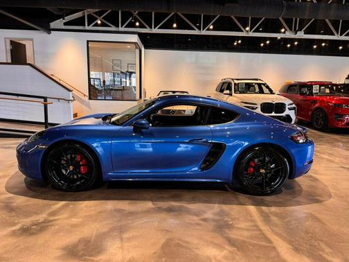 2018 Porsche 718 Cayman T