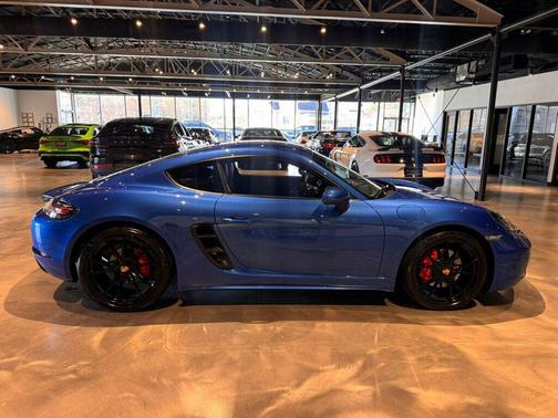 2018 Porsche 718 Cayman T