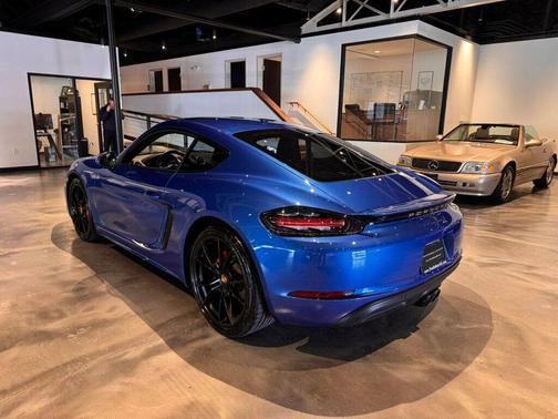 2018 Porsche 718 Cayman T