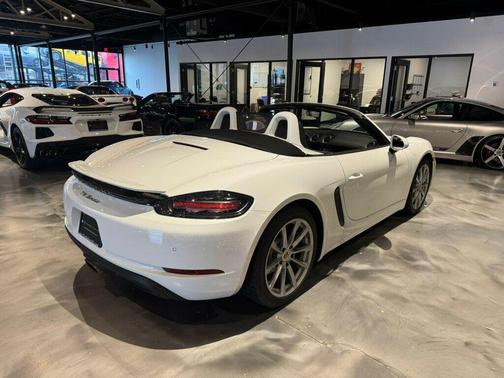 2019 Porsche 718 Boxster Roadster/HtdSeats/HtdSteerWheel/AppleCarplay/LaneChangeAssist